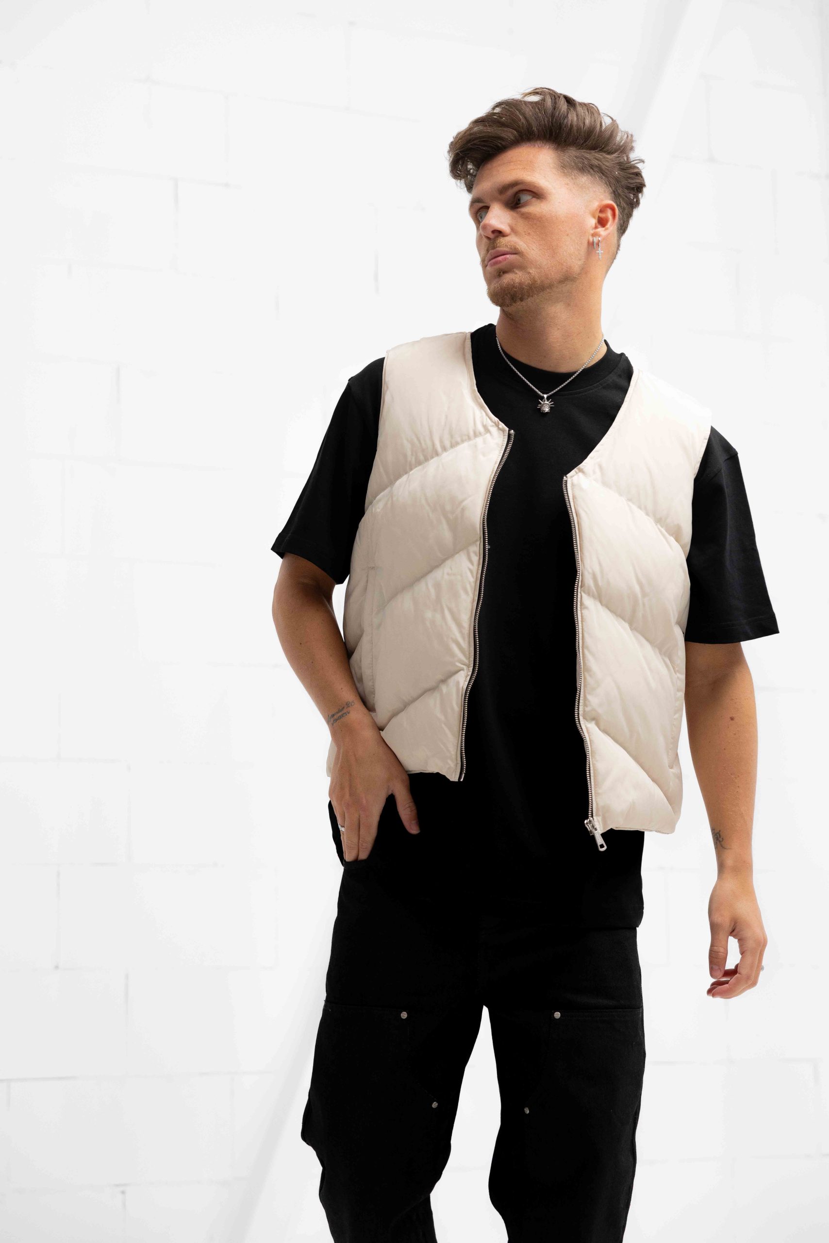 equalite-vest-934zky-1.jpg